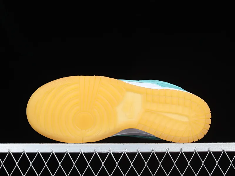 All categories Nk SB Dunk series Nk SB Dunk Low low-top sneakers J version Nk Dunk Low "Teal Zeal" teal color SB low-top sports and leisure sneakers DV2190-100